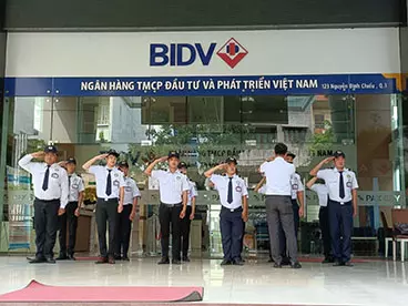 Thuê dịch vụ bảo vệ ngân hàng Ku casino uy tín chuyên nghiệp 24/7